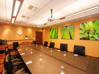 By Ihg Hotel NWI